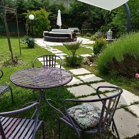 컨트리하우스 La Serra